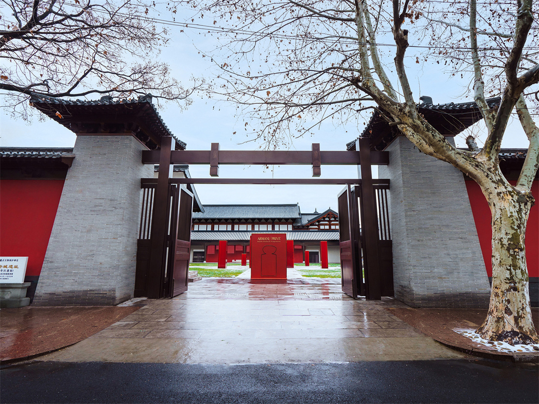 阿瑪尼「清檀別院」香氛展，于德壽宮·慈福宮廣場限時啟幕